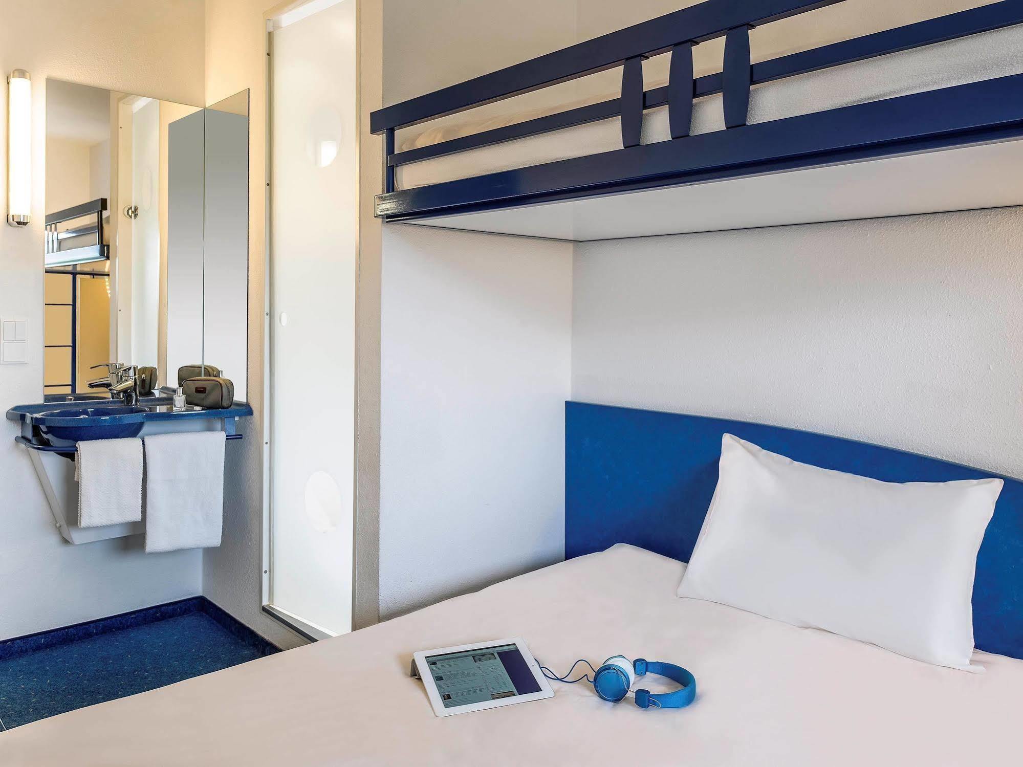 Ibis Budget Rennes Route De Saint Malo Montgermont Eksteriør billede